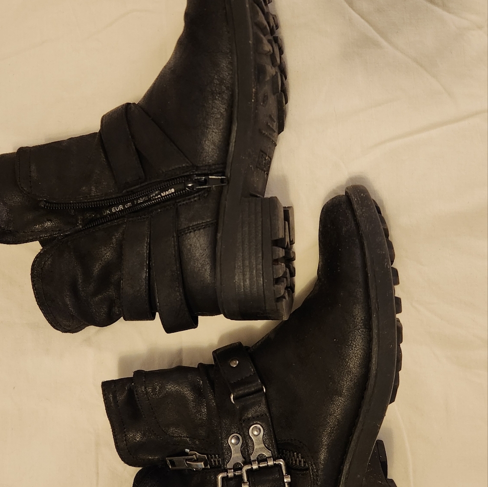 Faux Leather Moto Bootie - Picture 3 of 6